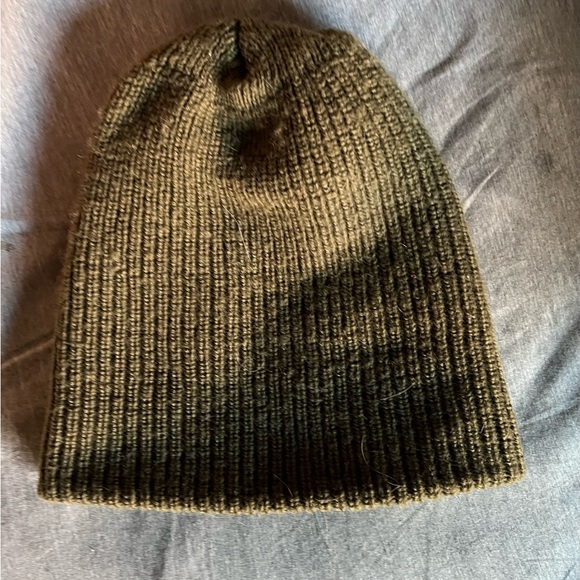 Ideal Knitwear Green Wool Knit Cap - Picture 3 of 8
